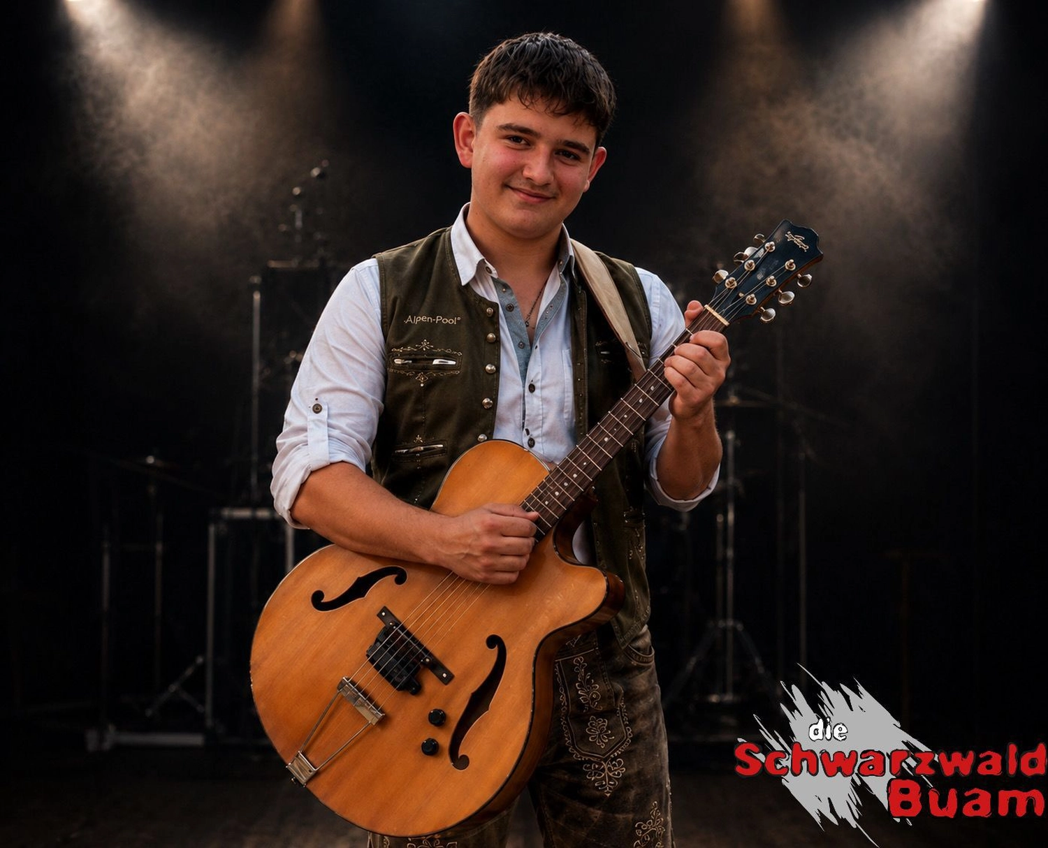 Schwarzwald Buam-Musik band-Tim mit Gitarre